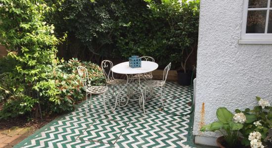 Tiled Patio Kensal Green